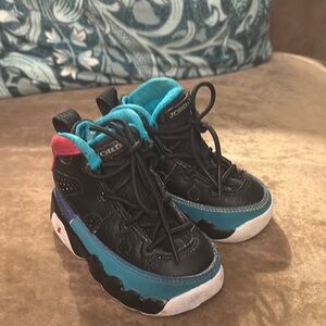 Nike Air Jordan’s Black/Colorful Sneakers Toddler Sz 5C #23 NBA MJ EXC COND